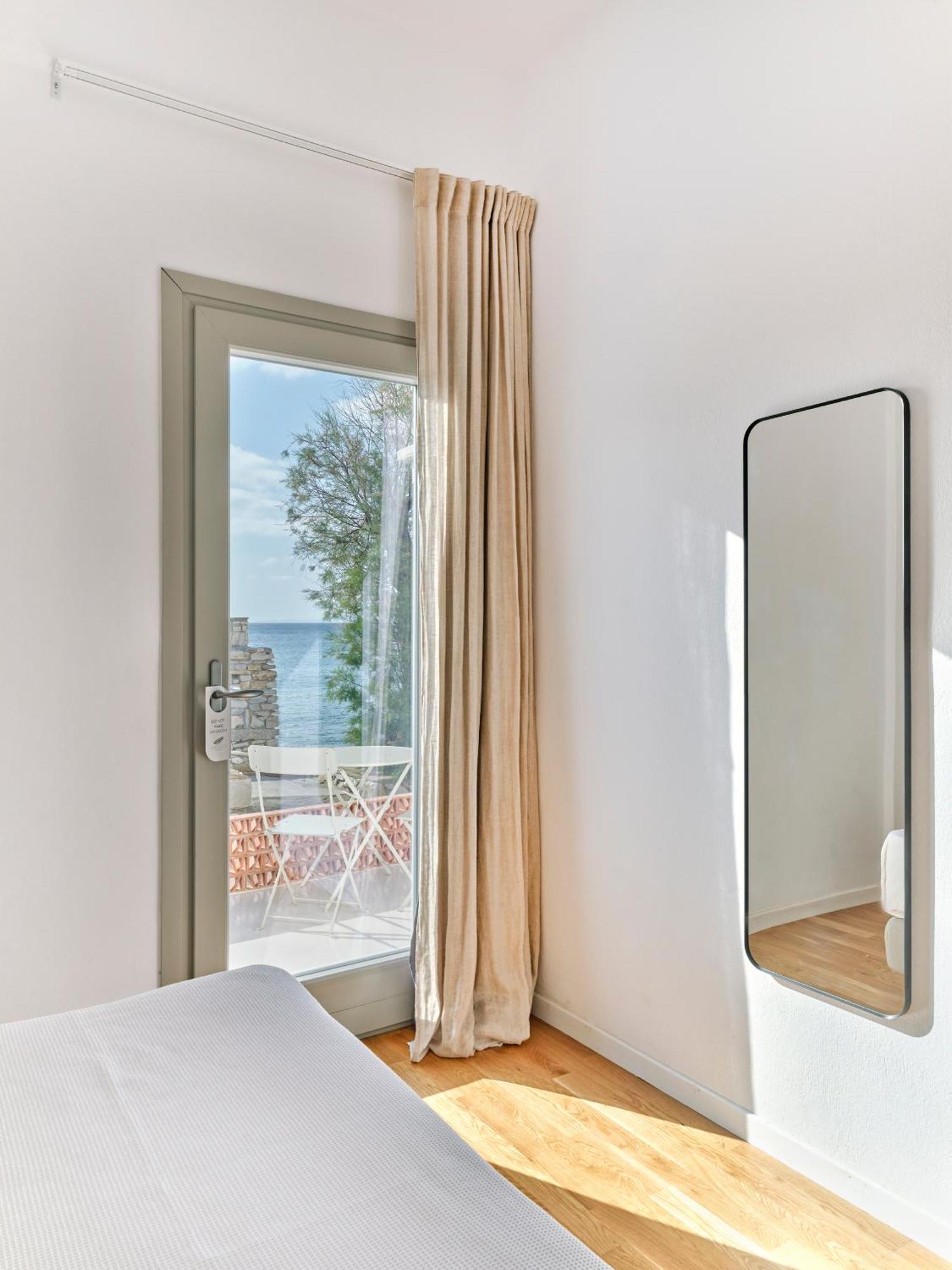 Magoo Suites Логарас Экстерьер фото